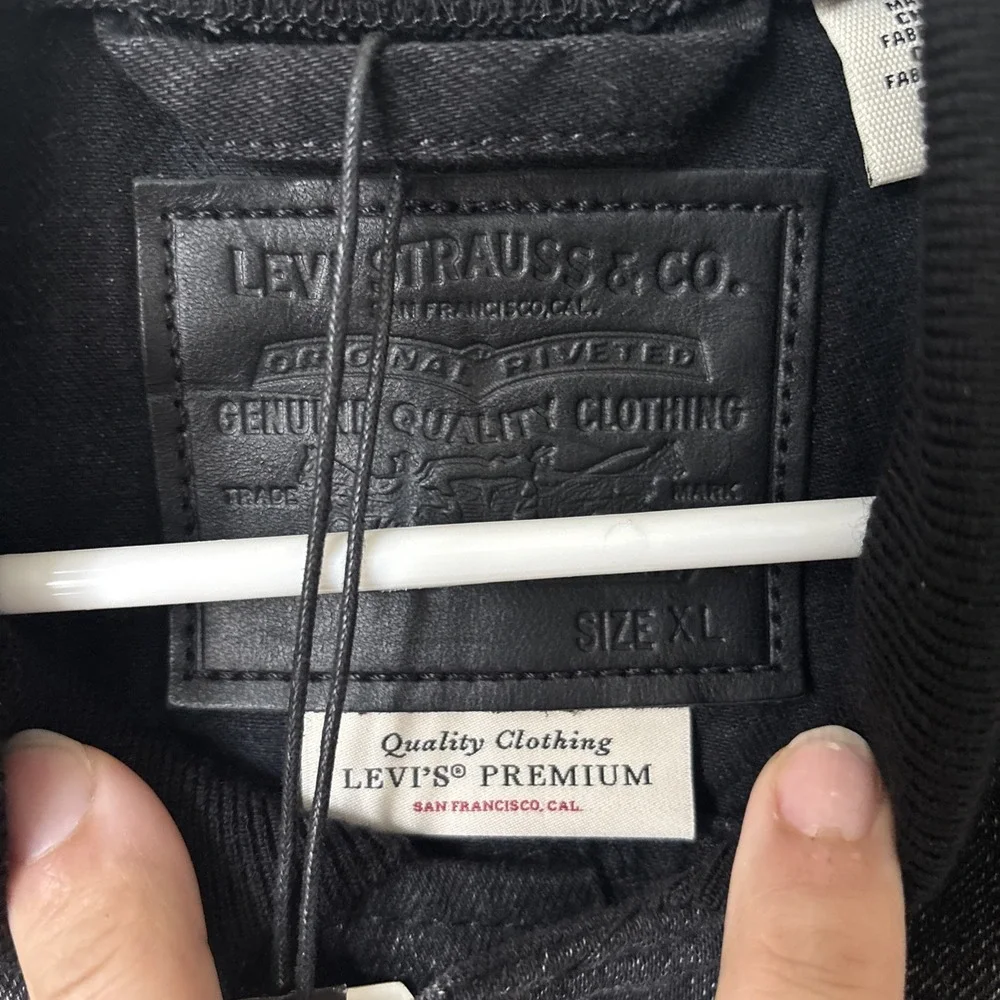 Levi's Mens Stripe Sleeve Trucker Jacket Color Black 596030000 size‎ xL